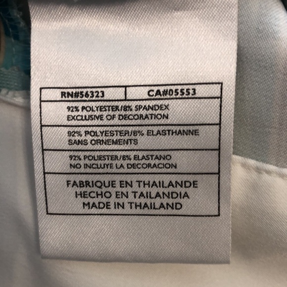 Nike golf shorts Women's size 4 small blue yellow black stripe athletic EUC - Picture 9 of 11